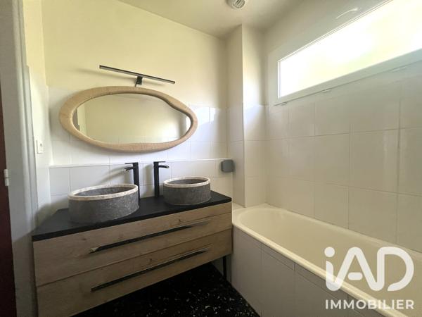 Maison à vendre 7 pièces 217 m² Saint-Pierre-du-Mont