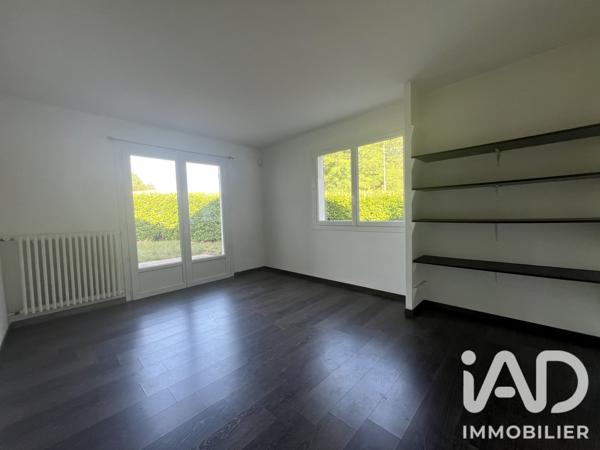 Maison à vendre 7 pièces 217 m² Saint-Pierre-du-Mont