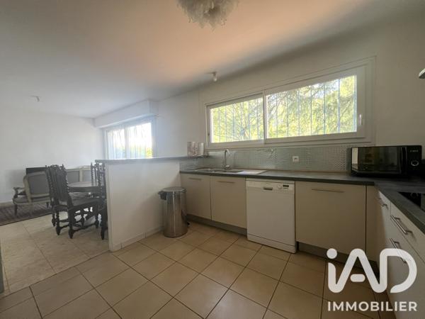 Maison à vendre 7 pièces 217 m² Saint-Pierre-du-Mont