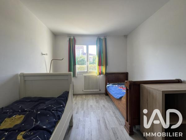 Maison à vendre 7 pièces 217 m² Saint-Pierre-du-Mont