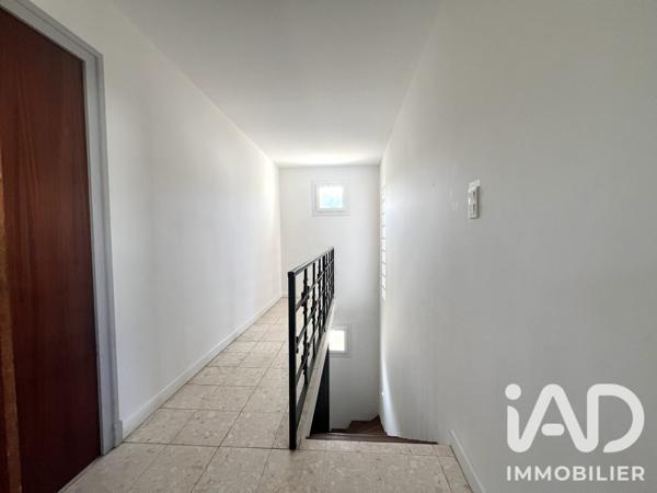 Maison à vendre 7 pièces 217 m² Saint-Pierre-du-Mont