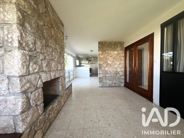 Maison à vendre 7 pièces 217 m² Saint-Pierre-du-Mont