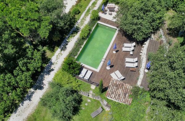 L'Isle-sur-la-Sorgue (84800) PROPRIETE 350 M 2