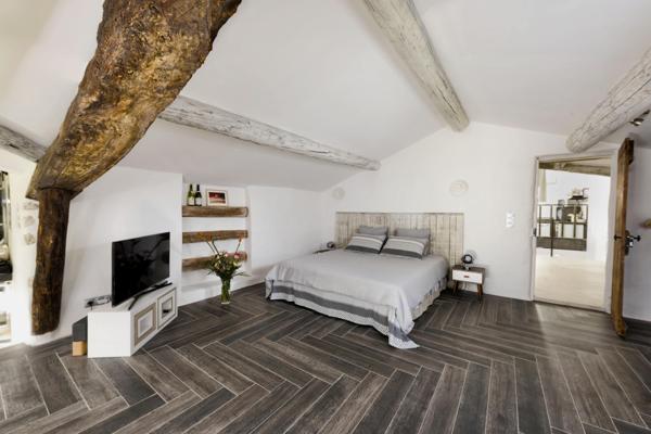 L'Isle-sur-la-Sorgue (84800) PROPRIETE 350 M 2