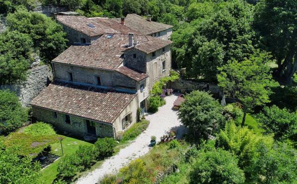 L'Isle-sur-la-Sorgue (84800) PROPRIETE 350 M 2