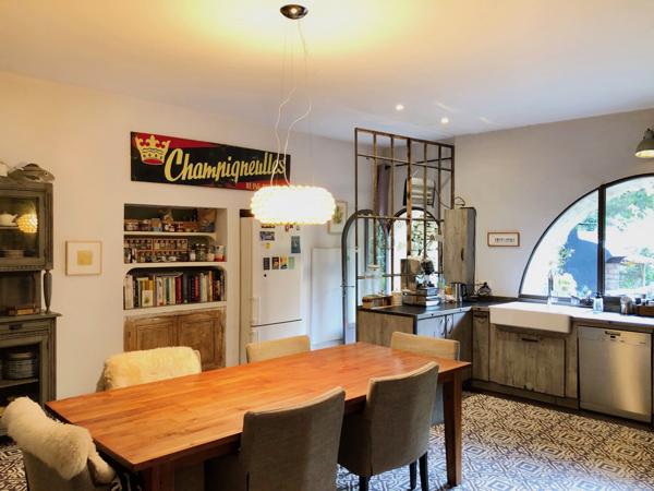 L'Isle-sur-la-Sorgue (84800) PROPRIETE 350 M 2