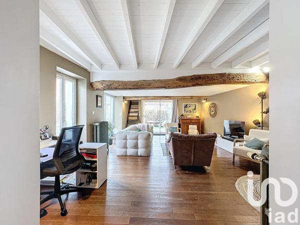 Maison de ville 7 pièces de 157 m² à Le Vernet (03200)