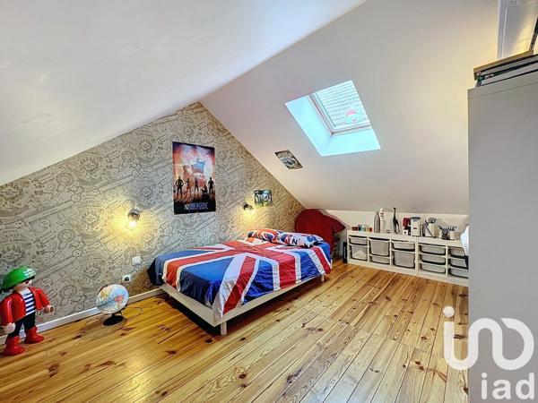 Maison de ville 7 pièces de 157 m² à Le Vernet (03200)