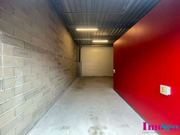 ENTREPOT à VENDRE