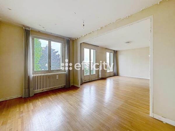 Maison 9 pièces - 233 m² Exclusivité efficity