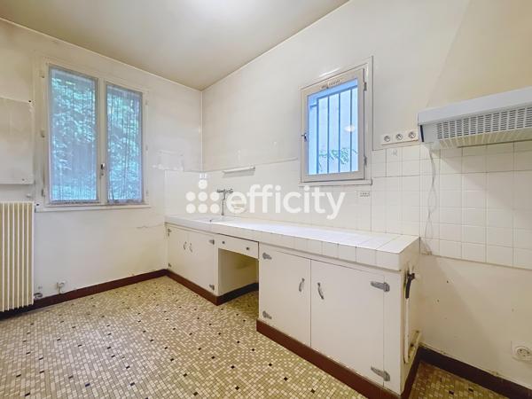 Maison 9 pièces - 233 m² Exclusivité efficity