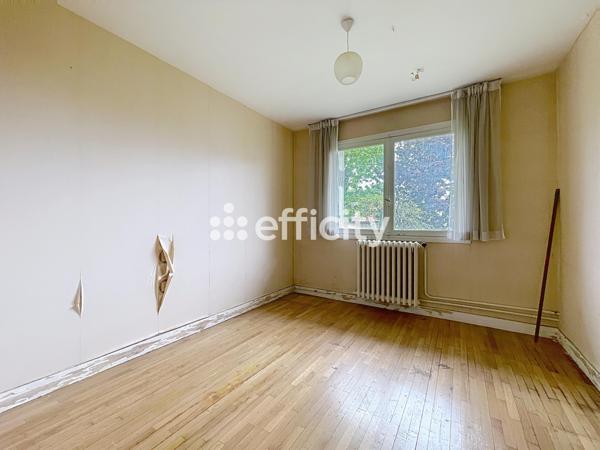 Maison 9 pièces - 233 m² Exclusivité efficity