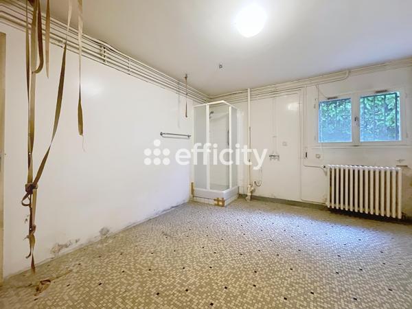 Maison 9 pièces - 233 m² Exclusivité efficity