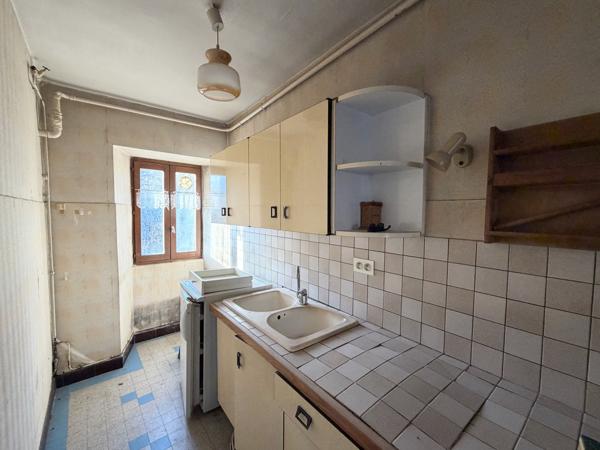 Entremont-le-Vieux (73670) Propriété avec belle bâtisse de 205 m2 à rénover - 1600 m2 terrain - 30mn de Chambéry - Entremont le Vieux 73