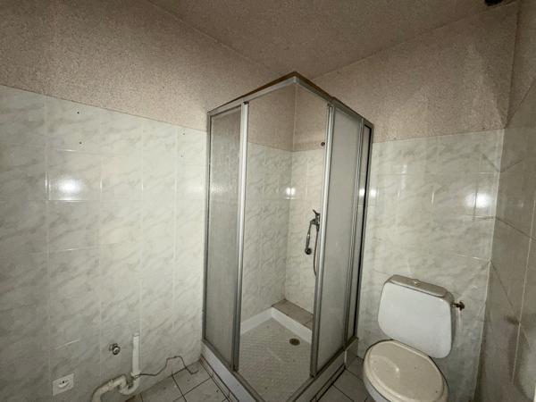 Entremont-le-Vieux (73670) Propriété avec belle bâtisse de 205 m2 à rénover - 1600 m2 terrain - 30mn de Chambéry - Entremont le Vieux 73