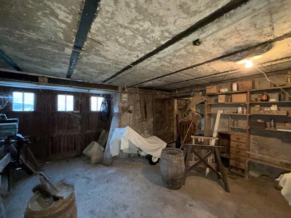 Entremont-le-Vieux (73670) Propriété avec belle bâtisse de 205 m2 à rénover - 1600 m2 terrain - 30mn de Chambéry - Entremont le Vieux 73