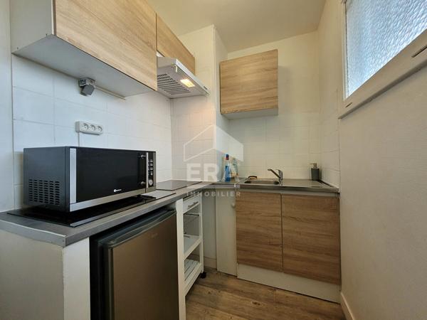 LOCATION - PAU CENTRE : T1 meublé de 24 m²