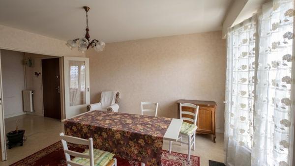 Appartement 3 pièces à vendre Châtellerault - 86100 / Réf: 12049