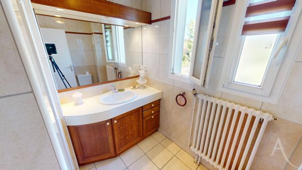 Maison de 117m2 Habitables trois chambres quartier Saint Christophe