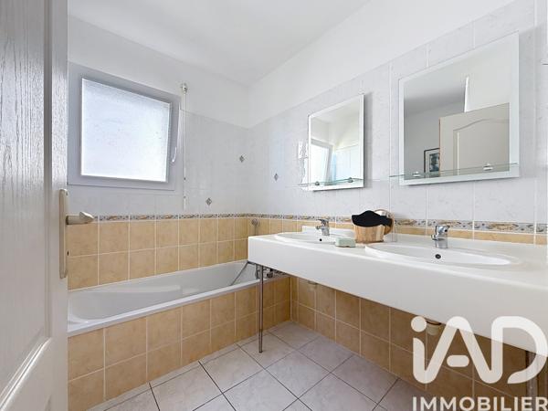 Maison à vendre 5 pièces 99 m² Mauves-sur-Loire