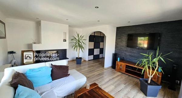 Elne maison de ville de 145 m² avec piscine et jardin
