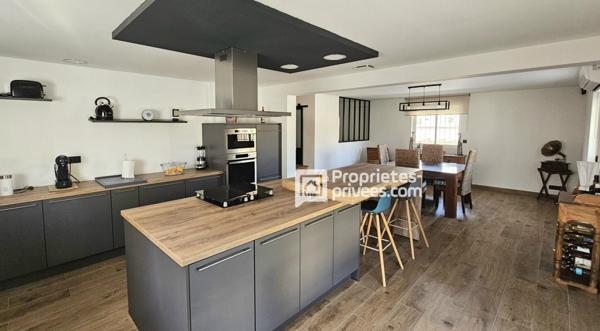 Elne maison de ville de 145 m² avec piscine et jardin