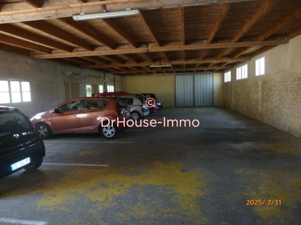 Immeuble à vendre 16 pièces de 709 m²