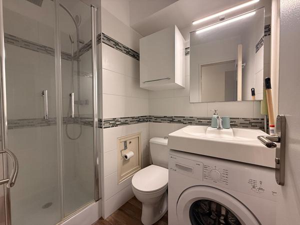 Orleans - Appartement studio 19 m2 - CHAUFF, EAUX FROIDES ET CHAUDES INCLUS