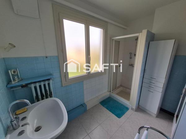 PAVILLON 3 chambres +Jardin +Garage +Préau +Cave