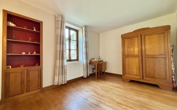 Maison à vendre    6 pièces • 142,12 m2 Athée