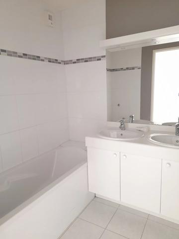 Vente                                                      Appartement
                        
                     3 pièces                      56 m2                     à Bouguenais