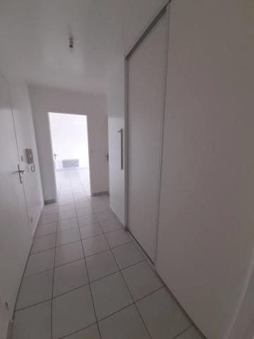 Vente                                                      Appartement
                        
                     3 pièces                      56 m2                     à Bouguenais