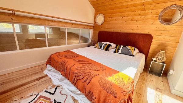 TRES BELLE VILLA OSSATURE BOIS TRES SOIGNEE