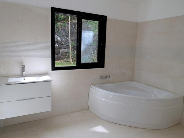 La Montagne 8ème, Jolie maison T3/4 plain-pied avec vue mer Saint-Denis (97400)