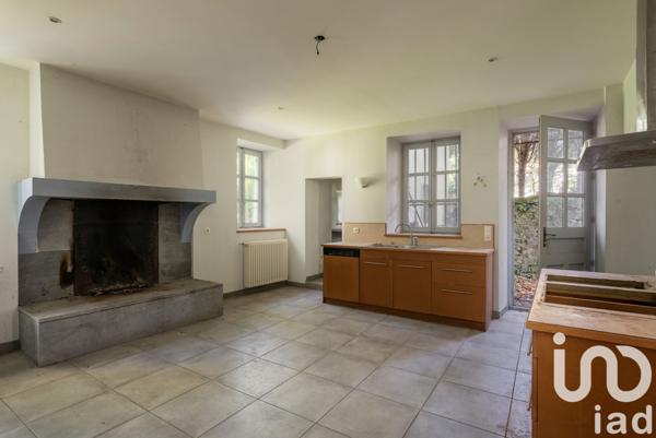 Maison à vendre 15 pièces 650 m² Claix