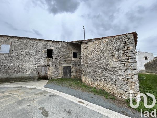 Maison à vendre 4 pièces 140 m² Saint-Hilaire-de-Villefranche