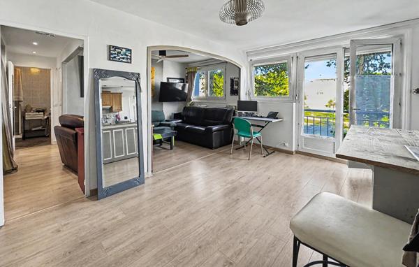 T3 ÉVOLUTIF AVEC ASCENSEUR, PARKING ET CAVE. IDÉAL 1ER ACHAT OU INVESTISSEMENT !,  
Nantes 44100