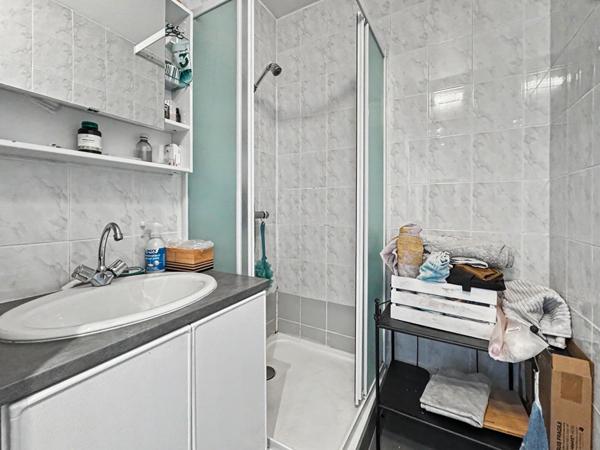 T3 ÉVOLUTIF AVEC ASCENSEUR, PARKING ET CAVE. IDÉAL 1ER ACHAT OU INVESTISSEMENT !,  
Nantes 44100