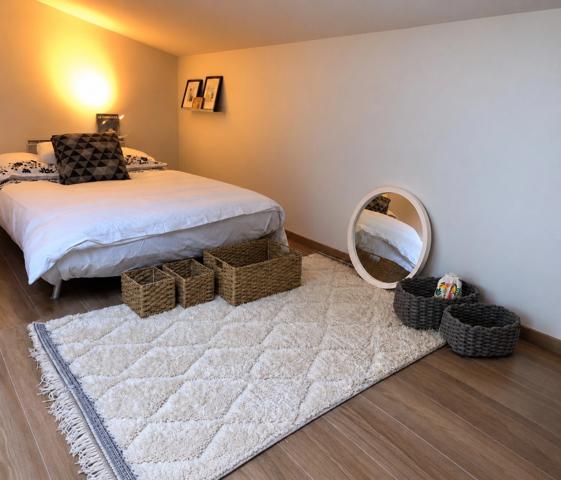 BELLE MAISON DE VILLAGE 7P AVEC JARDIN GARAGE ET PISCINE