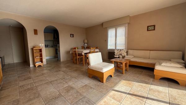 Appartement à vendre 3 pièces AGAY (83)