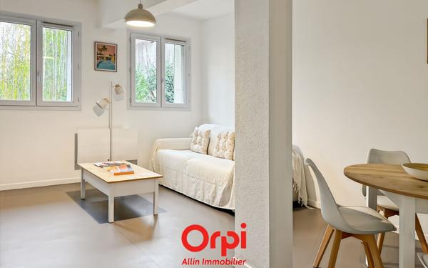 Appartement à vendre    2 pièces •  Néris-les-Bains