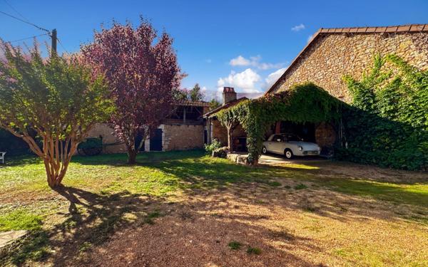 Maison à vendre    4 pièces • 90 m2 Antonne-et-Trigonant