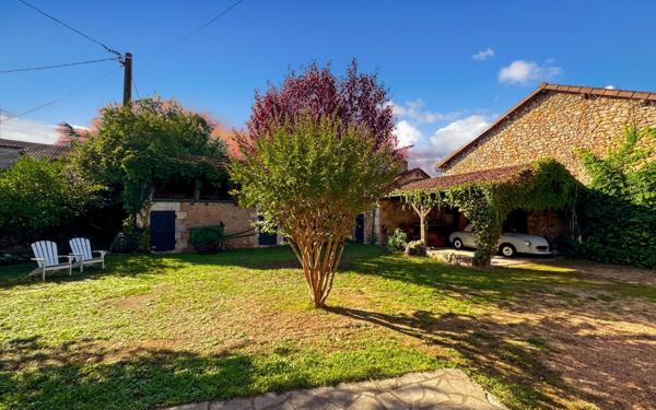 Maison à vendre    4 pièces • 90 m2 Antonne-et-Trigonant