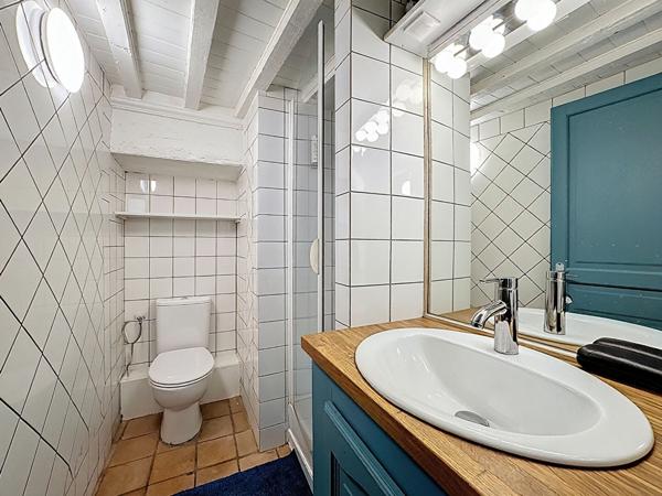 Appartement meublé 35 m² ? Intra-muros Avignon, emplacement central proche Les Halles
