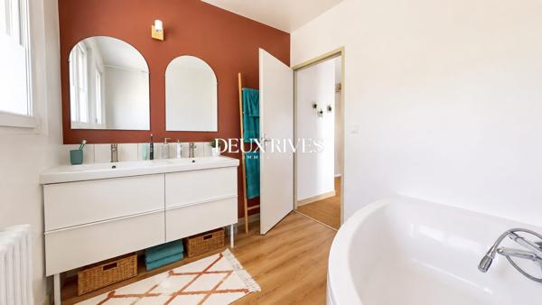 Maison rénovée en 2024 – 173 m² , 5 chambres , studio aménageable et jardin paysager