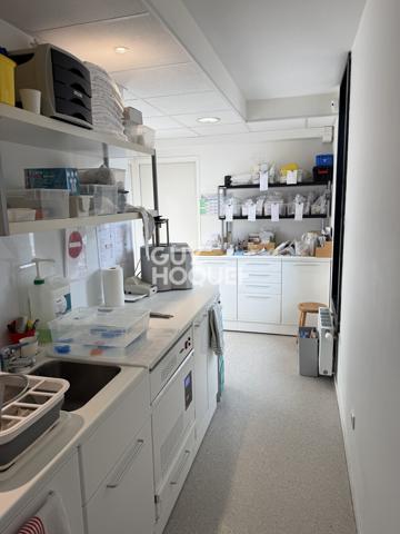 Appartement/Cabinet Dentaire/Profession Libérale à vendre - 4 pièces de 83 m²