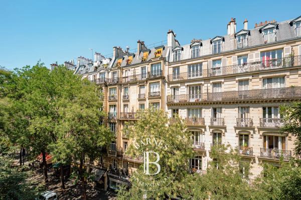 Paris 18ème, Appartement 1 Chambre -  58 m² à vendre