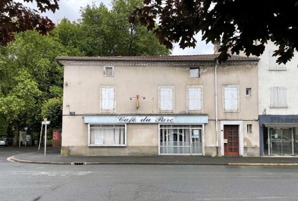 Immeuble avec local commercial