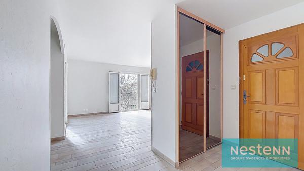Appartement Istres 3 pièce(s), 76.50m², quartier TRIGANCE, dernier étage + 1 place de stationnement