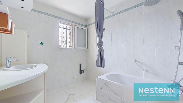 Appartement Istres 3 pièce(s), 76.50m², quartier TRIGANCE, dernier étage + 1 place de stationnement